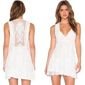 Free People White Lace - “People Reign Over Me” Tank sz 6